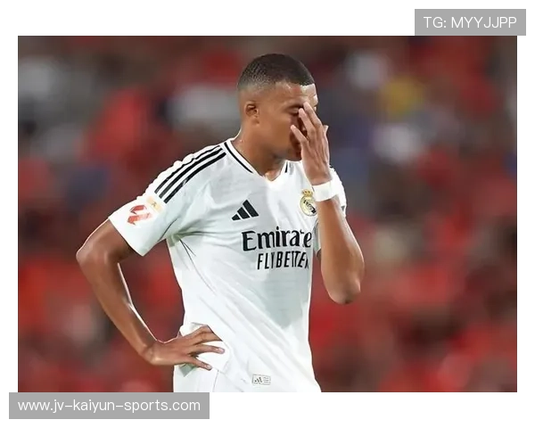 世界杯姆巴佩反击中犀利直塞创造单刀良机