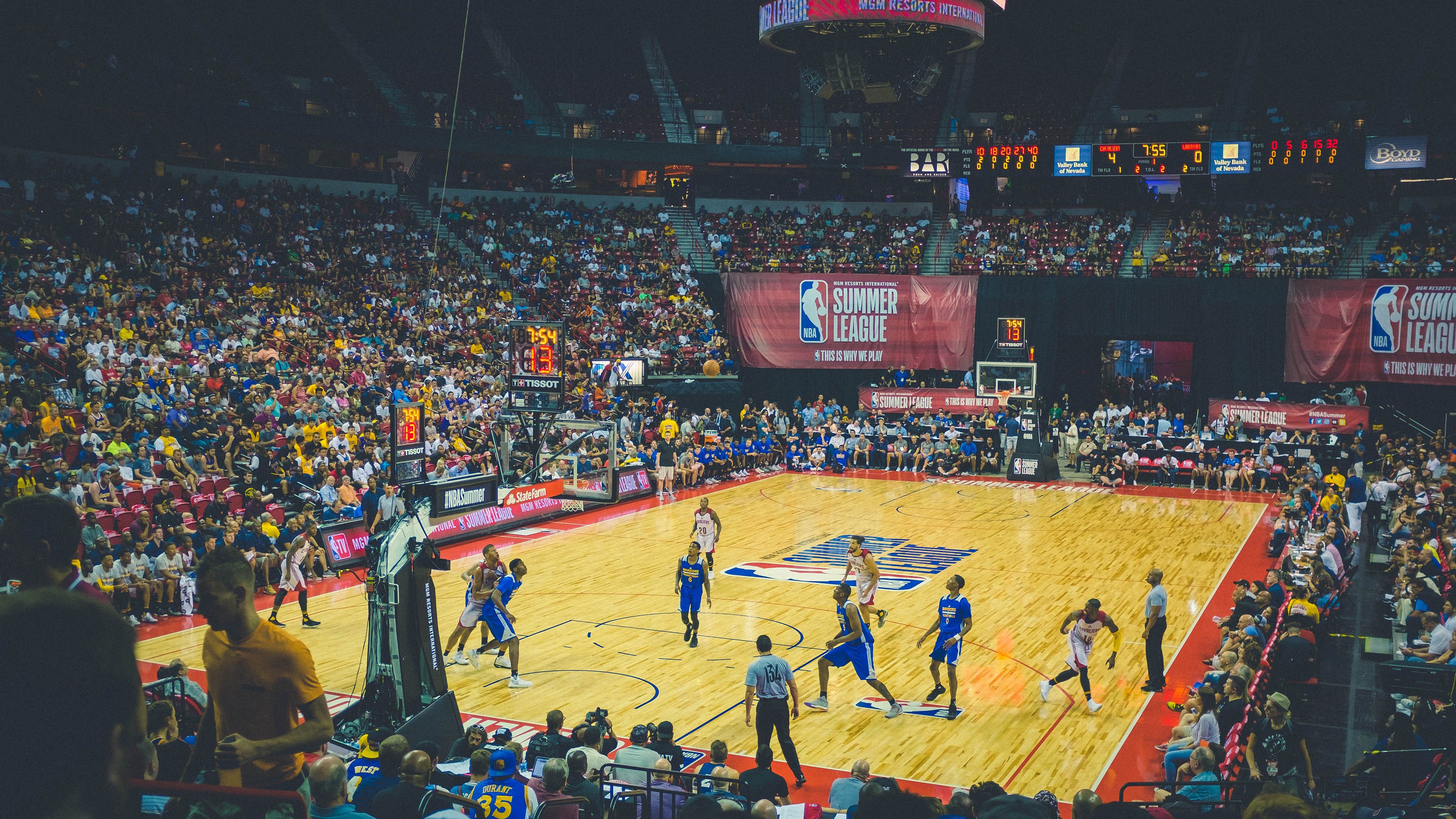 开云体育官方网站-NBA球员慈善活动走进中国校园,nba慈善家